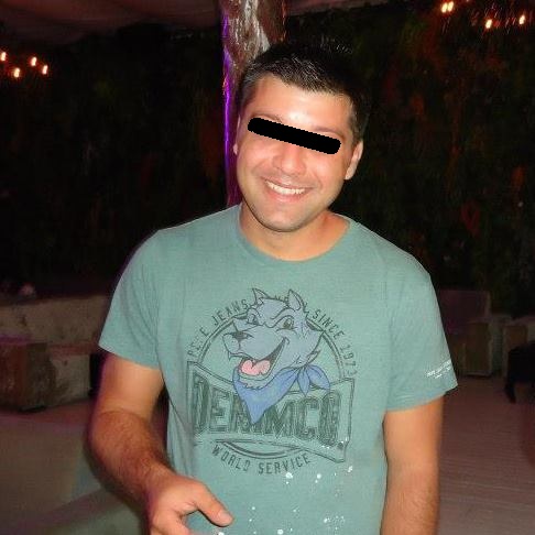 Florin este pilot la Tarom