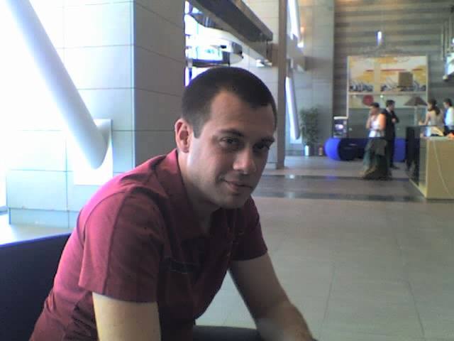 Impresarul a fost retinut pentru acuzatiid e viol