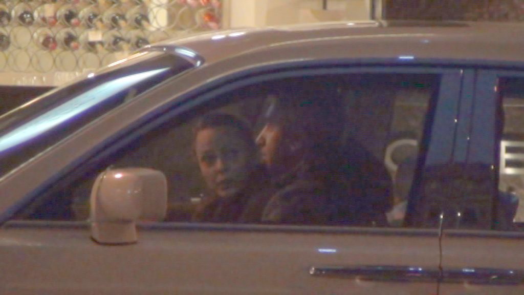 Inainte sa intre in hotel, Diaconescu si Diana au purtat o discutie in masina