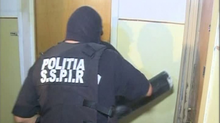 Mascatii i-au ridicat pe traficantii de droguri