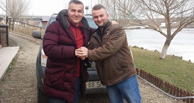 Dan Bittman a vandut domeniul sau de la Sulimanu campionului Vlad Mateianu (dreapta)