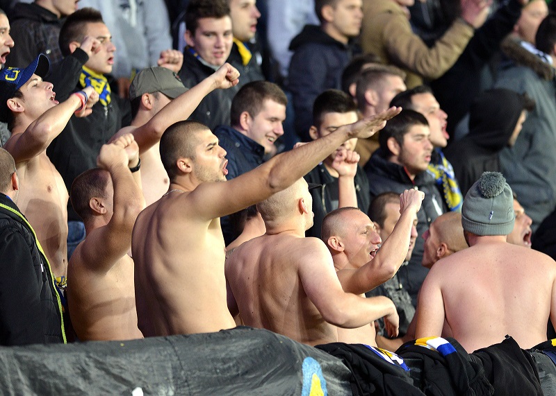 Fanii Petrolului l-au injurat pe Dan Capra si i-au cerut sa plece de la club