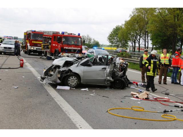 Atat a mai ramas din masina in care se afla Remus Lomos