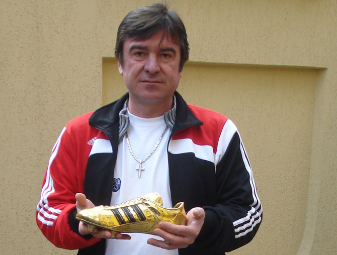 Dorin Mateut este unul dintre romanii care au reusit sa castide Gheata de Aur