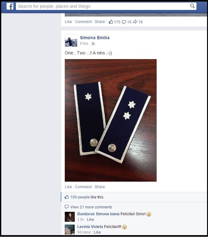 Politista si-a fotografiat stelele de pe epoleti