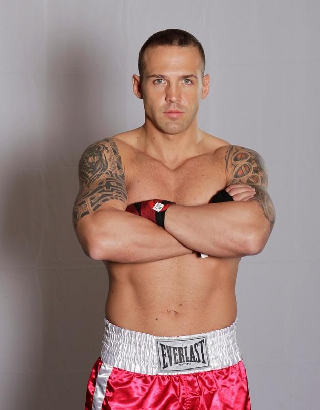 Lucian Bot si-a vazut prietenul murind (foto:facebook)