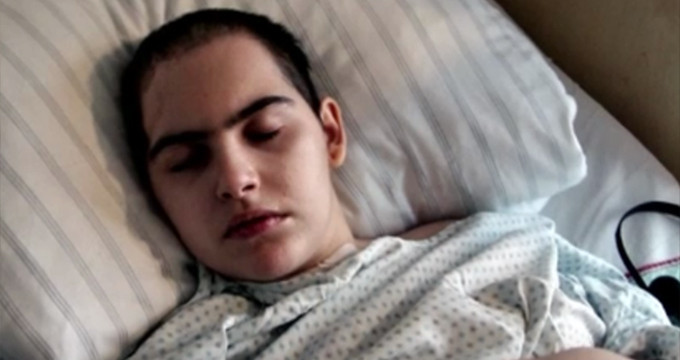 Ioana a ajuns in coma la spital