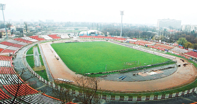 In turul campionatului, Dinamo si-a disputat toate meciurile de pe teren propriu pe stadionul din 