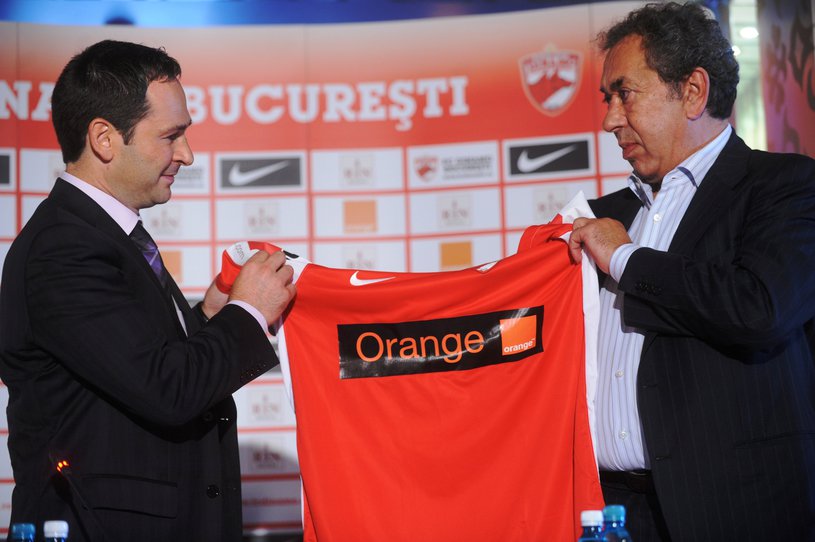 In urma cu mai bine de un an, Nicolae Badea i-a cedat pachetul sau de actiuni la SC Dinamo 1948 SA lui Ionut Negoita