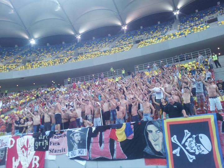 Ultrasii dinamovisti din Peluza Sud sunt unii dintre cei mai duri din Romania