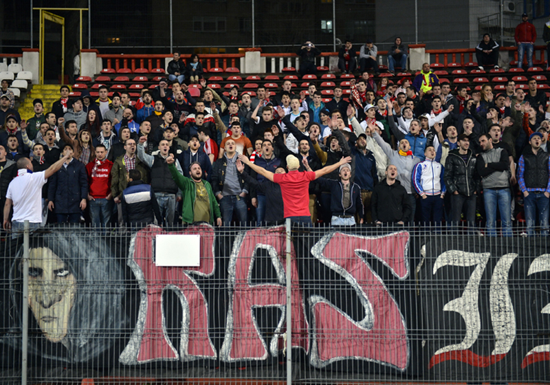 Ultrasii dinamovisti sunt nemultumiti de jocul favoritilor