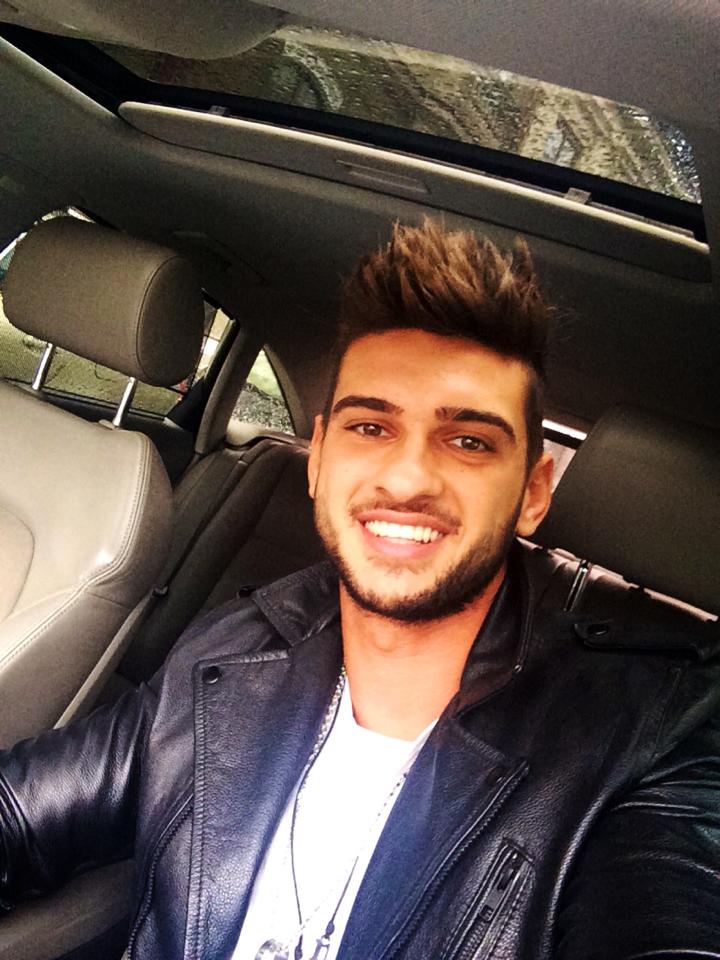 Actorul face des drumuri prin tara, la concerte