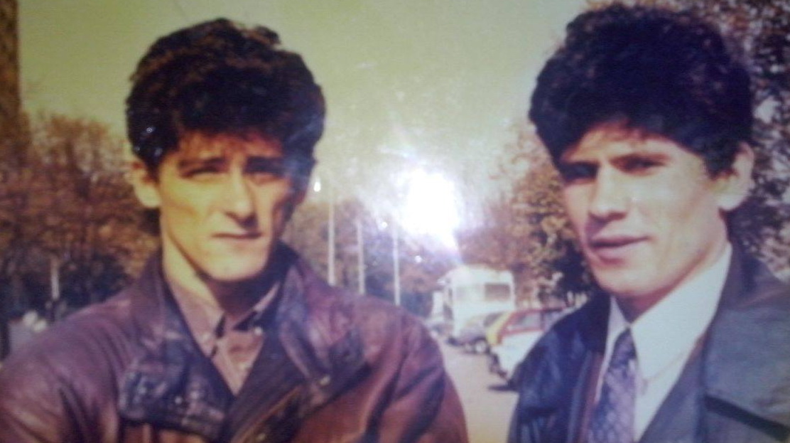 Miodrag Belodedici si Stelian Ogica, intr-o fotografie realizata inainte de 1989