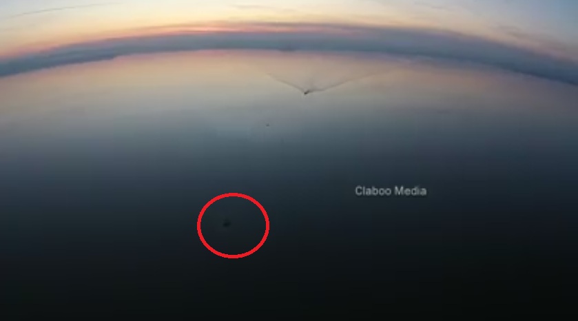 Imagine filmata de o drona la scurt timp dupa prabusirea elicopterului