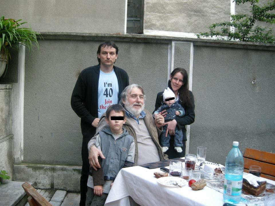 Adrian Paunescu, alaturi de fiul lui si nepoata Andreea