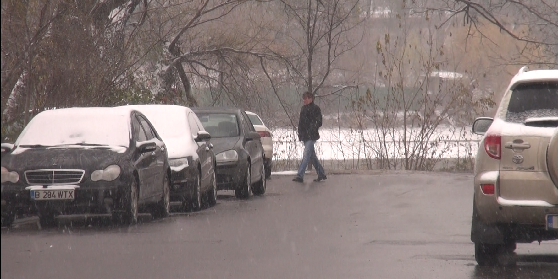 Antonescu pleaca de-acasa, intr-un maraton, la pas