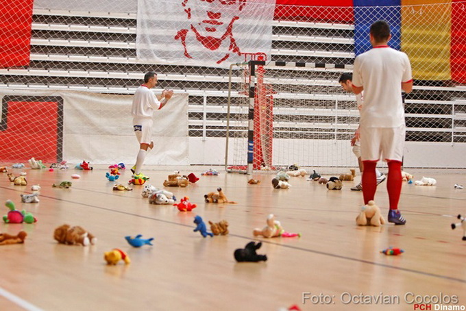 La actiunea organizata de cei din PCH au fost prezenti peste 2000 de fani dinamovisti