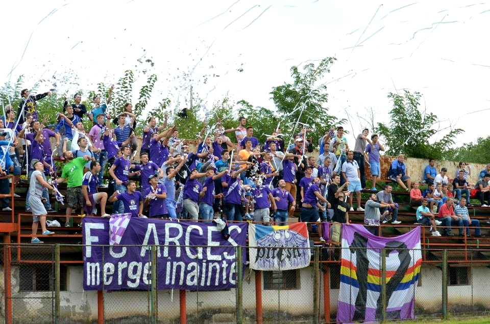 Fanii lui FC Arges au readus la viata echipa lui Nicolae Dobrin