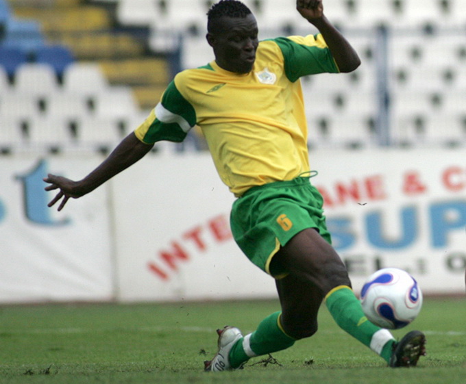 In Romania, Daouda a evoluat la Cs Mioveni, Universitatea Craiova, FC Arges si Dinamo