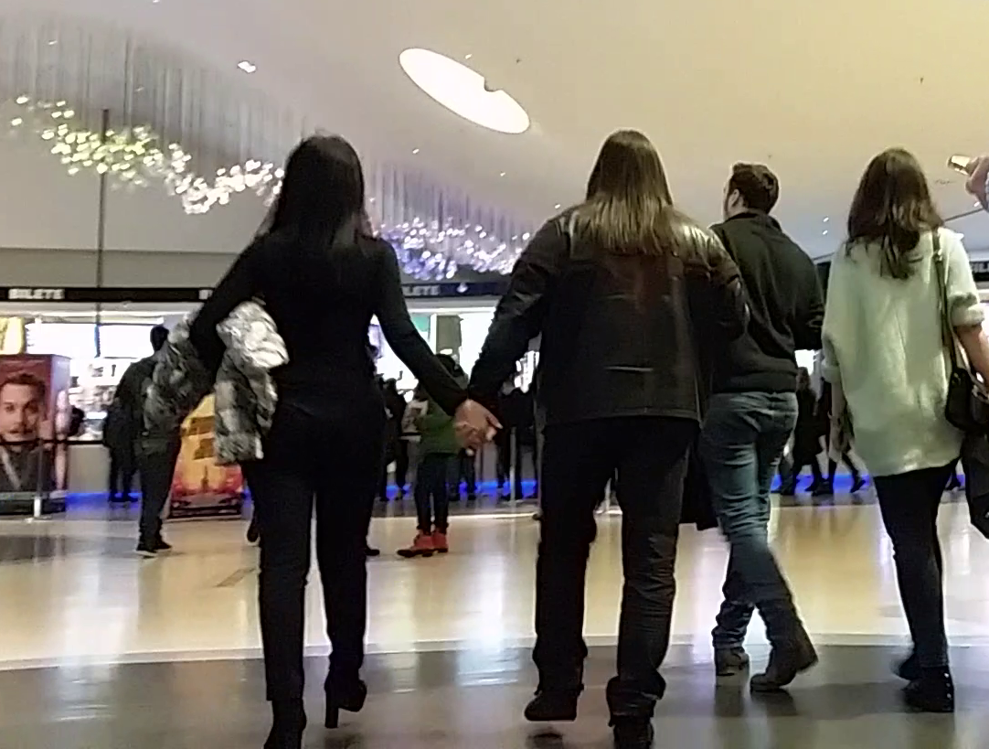 Firea romantica a cantaretului iese mereu la suprafata