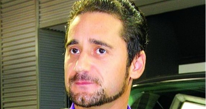 Gabriel Fatu a ramas luna trecuta fara oglinzile de la masina, acestea fiind furate