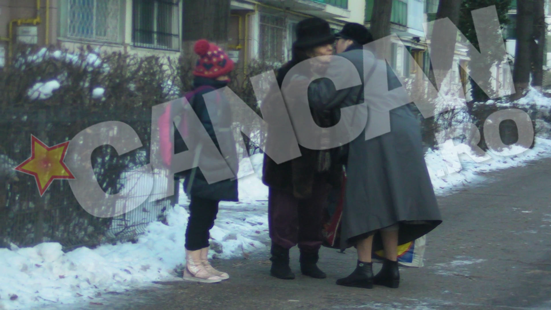 Se intalnesc cu o cunostinta