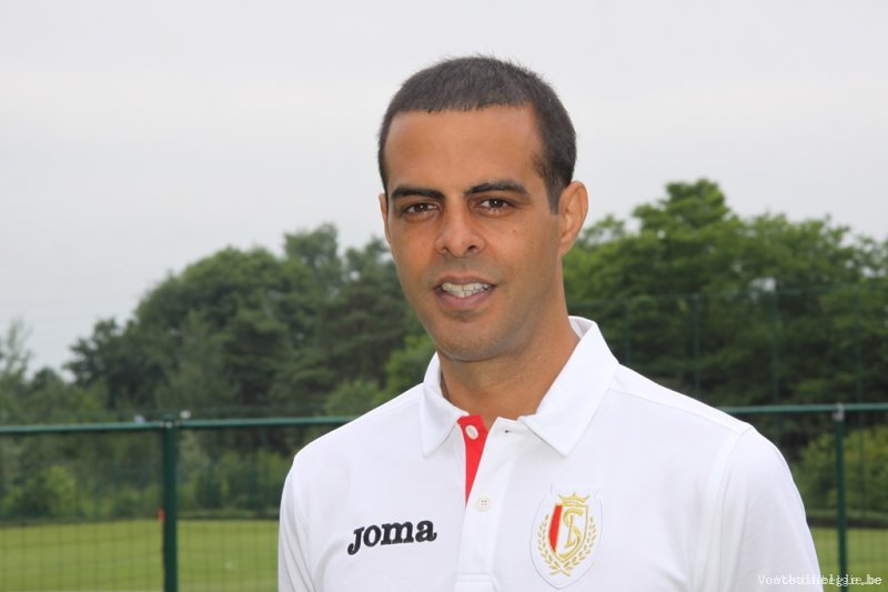 Luzon nu a reusit sa se impuna pe banca lui Standard, iar acum a mers la Charlton, formatie care are acelasi patron cu belgienii