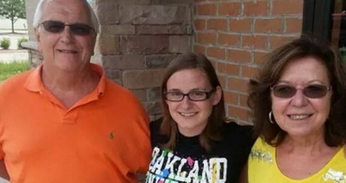 Viorica si familia ei adoptiva