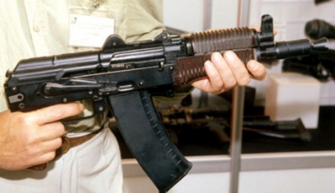 armamament romanesc folosit in atentate