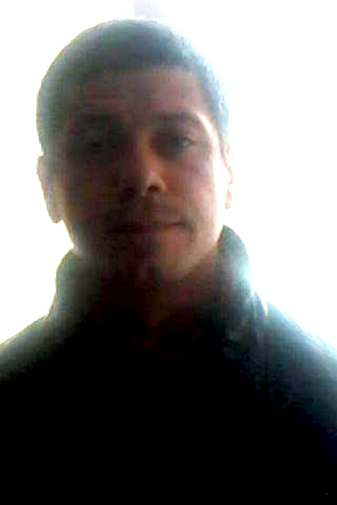 Sebastian are grija de fratele sau, cel care este cu un an mai mic si sufera de diabet