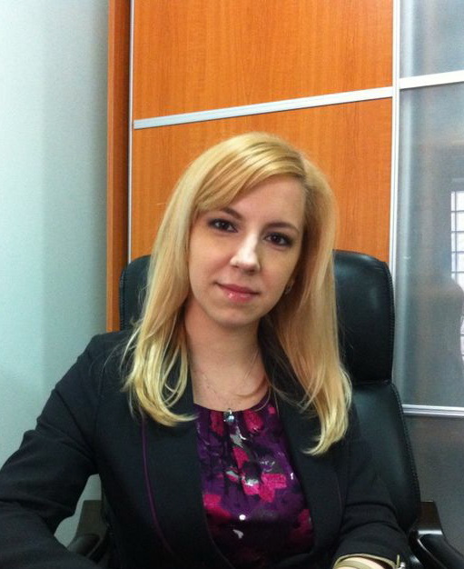 Avocata Anca Balasoiu a botezat fetita celei mai tinere mame din Romania