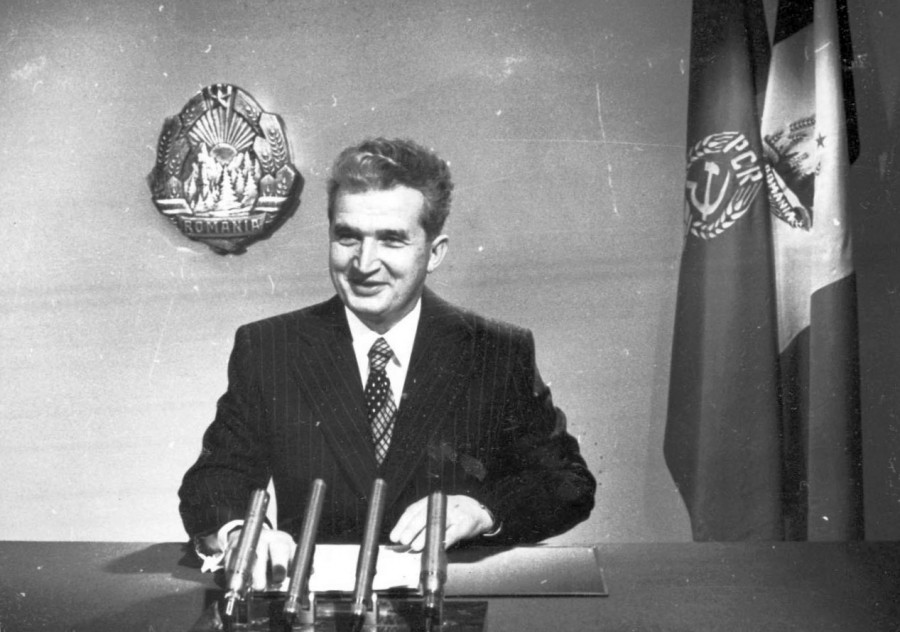Asemenea lui Hitler, Nicolae Ceausescu incepuse sa creada ca Divinitatea l-a scapat de la moarte intrucat lui ii era predestinat sa fie un 