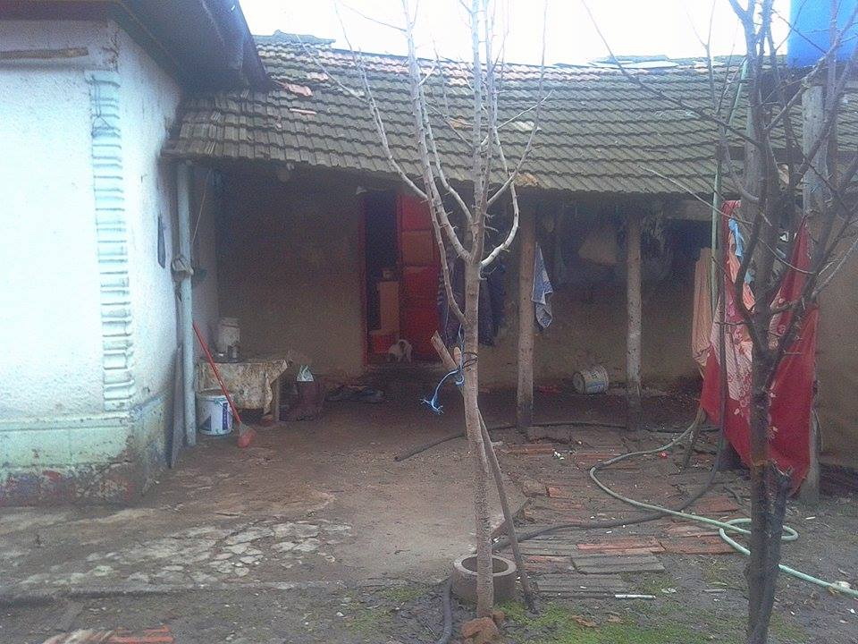 Familia Rosu traieste intr-o saracie lucie