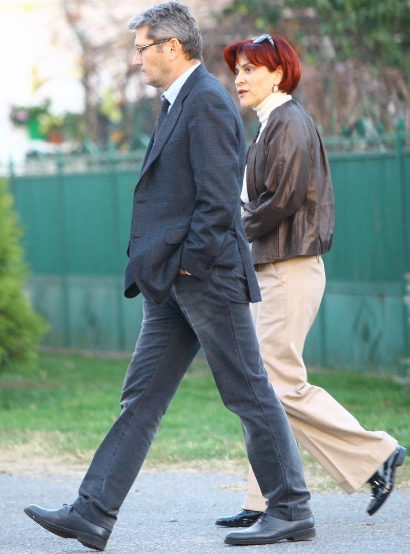 Cand au iesit de la manastire, fosta sotie l-a certat pe Liviu Negoita