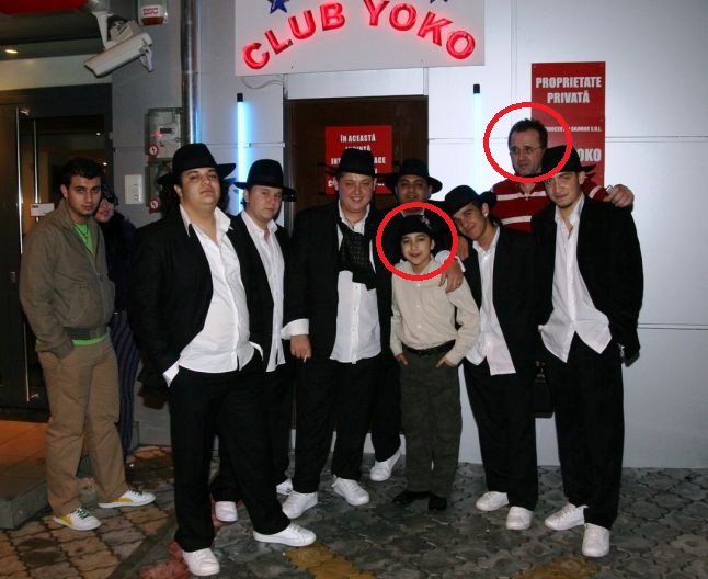 Silisteanu s-a pozat cu manelistul Babi Minune si brigada lui de manelisti