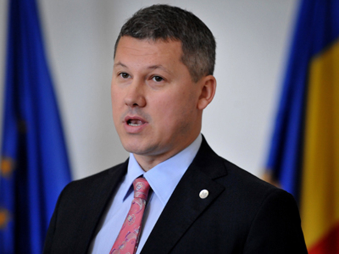 Asa arata Catalin Predoiu in urma cu cinci ani