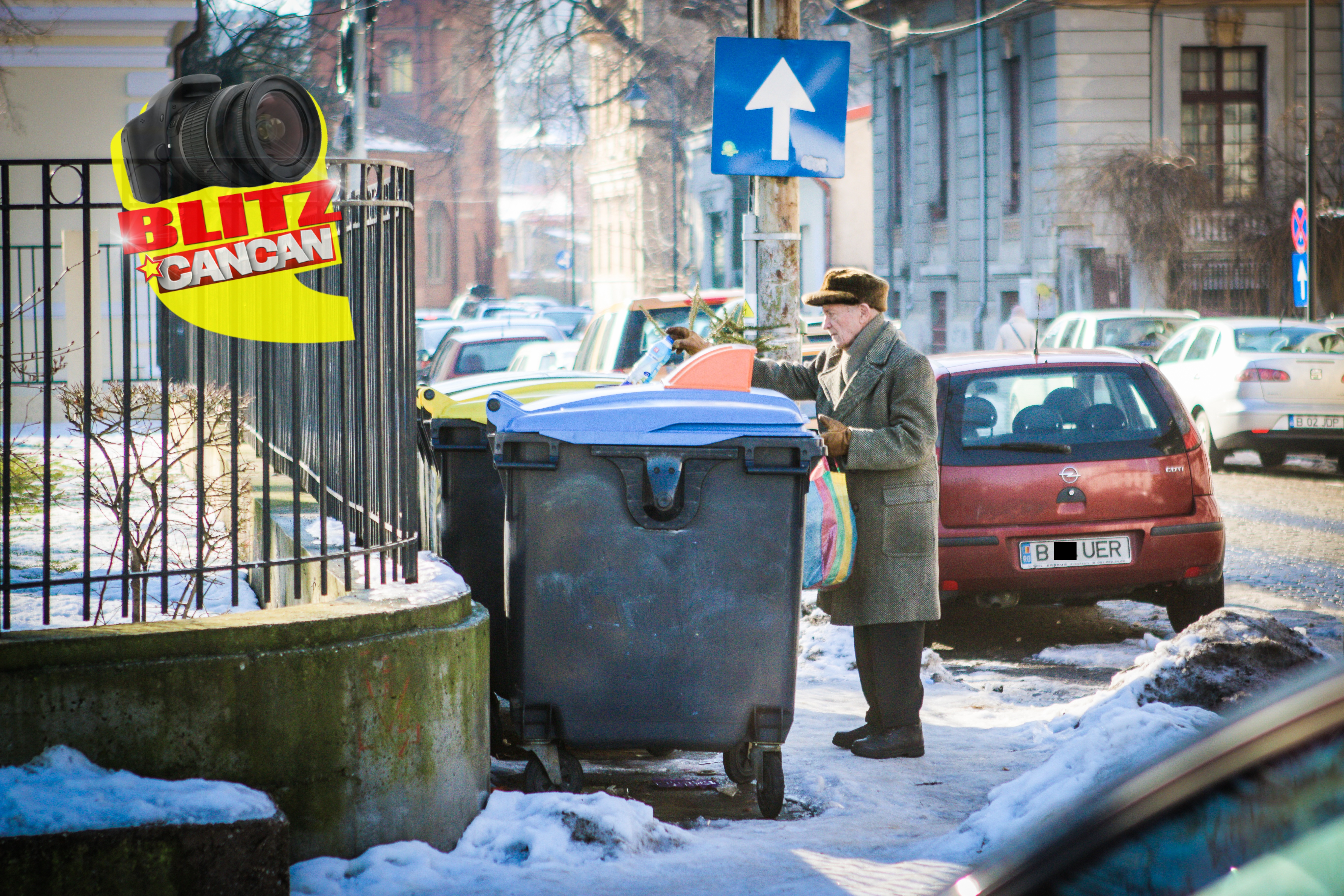 Pensionarul din imagine dovedeste grija sa pentru mediu