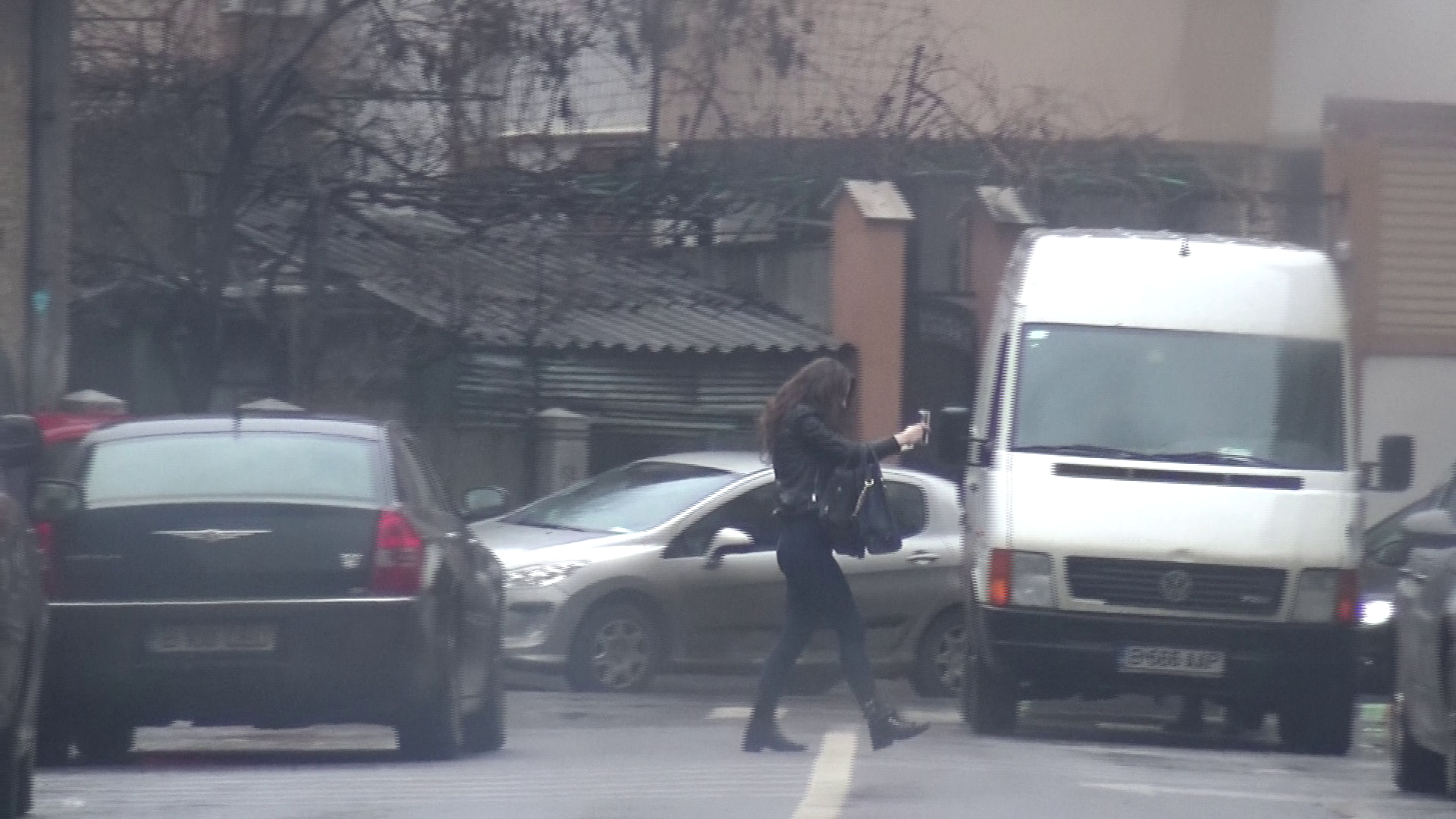 Tanara a mers la un salon de infrumusetare