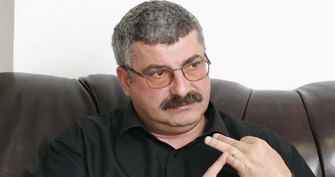 Prigoana e suparat nevoie mare ca nu poate petrece mai mult timp cu baietii