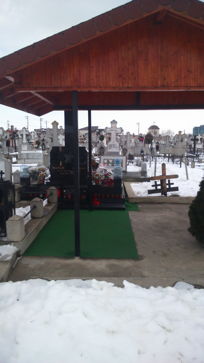 Asa arata mormantul lui Marian Cozma, la o zi dupa ce a fost comemorat regretatul sportiv