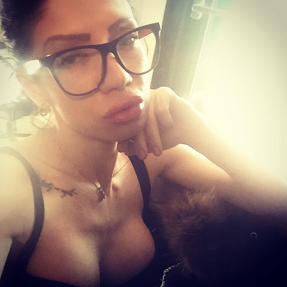 Pitipoanca a parcat pe doua locuri