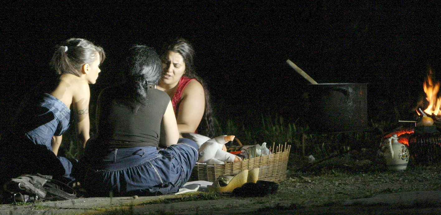 Oana Zavoranu a fost supusa unui ritual in aer liber