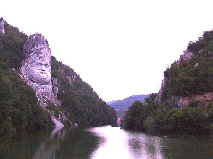 Sculptura lui Decebal de la malul Dunarii