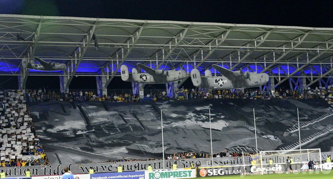 Galeria Petrolului l-a jignit pe Razvan Burleanu