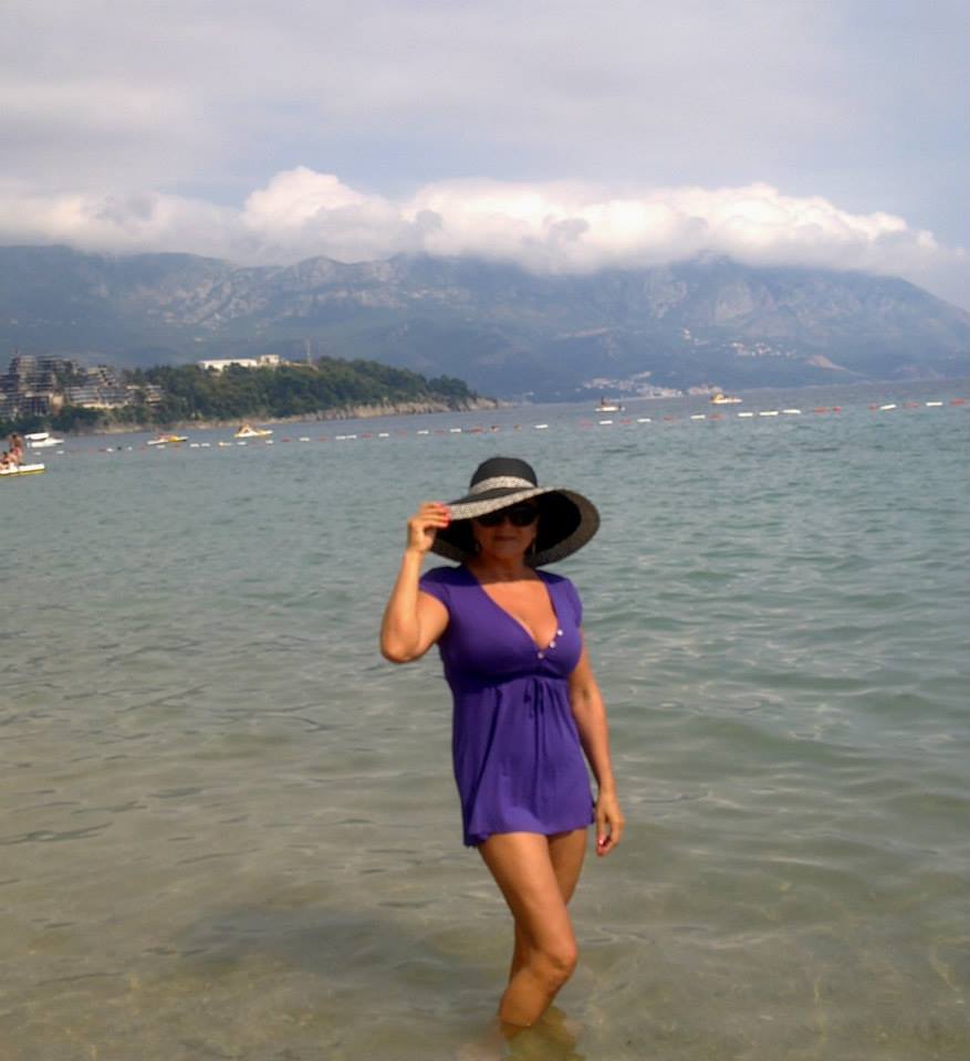 Doamna Bachici este innebunita dupa mare