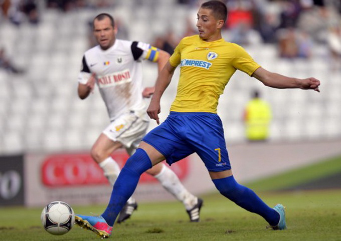 La Petrolul, Grozav a primit numarul 7