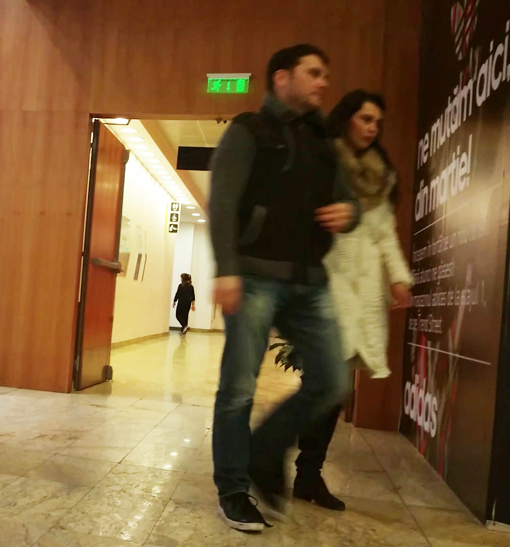 Dan Sova si Catalina Stefanescu, in tandreturi la mall