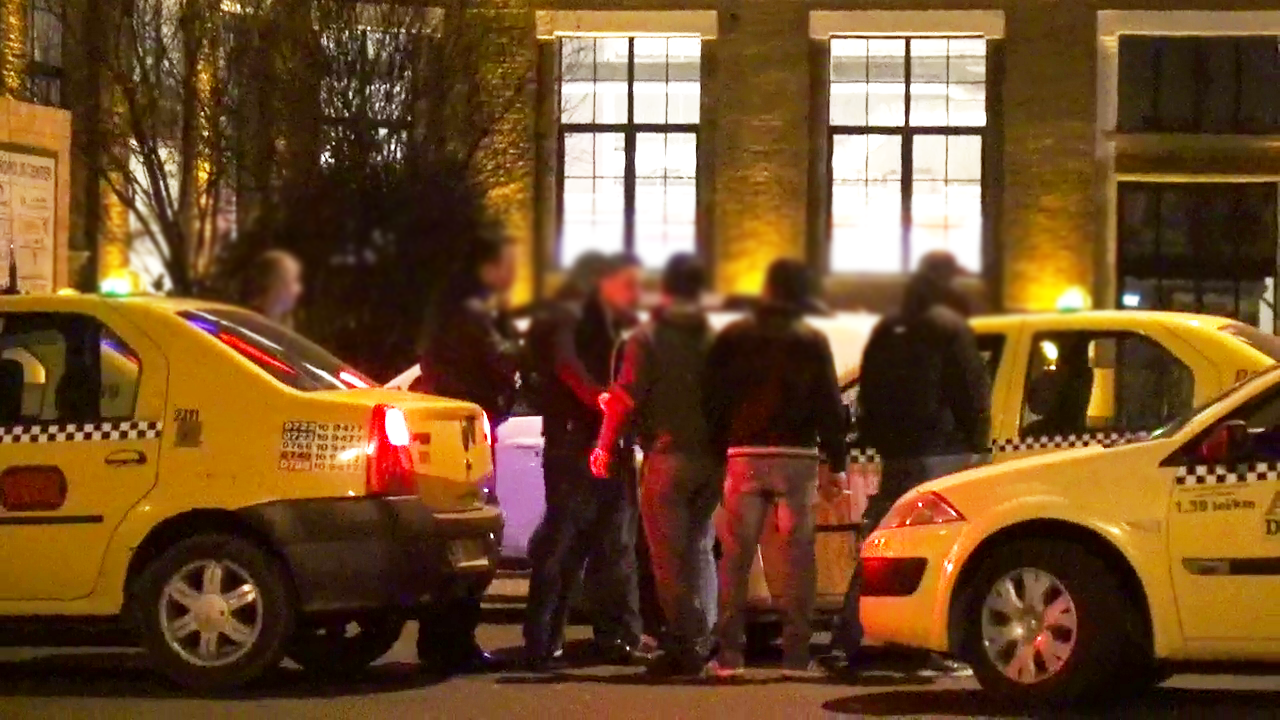 Taximetristii s-au luat la cearta din cauza clientilor