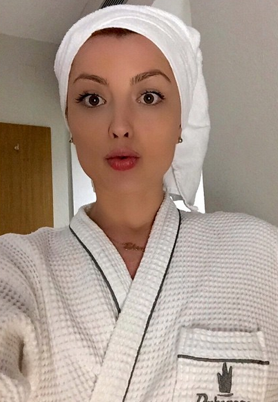 Asa arata Elena Gheorghe inainte de culcare