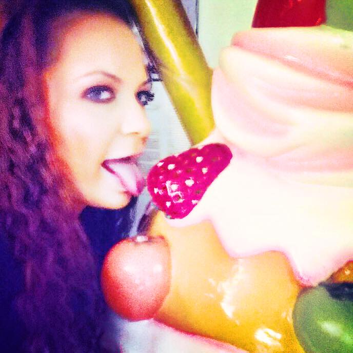 Andreea a poftit la inghetata